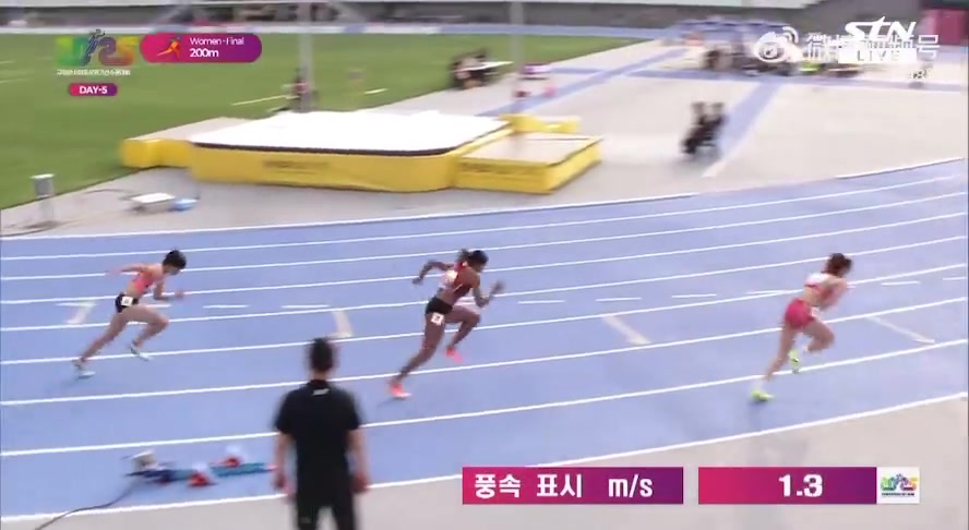 牛！亚锦赛女子200m：16岁陈妤颉跑出22秒97，力压对手夺金！